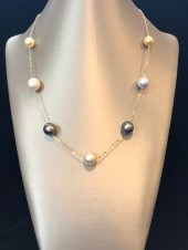 18K YELLOW GOLD SOUTH SEA WHIT