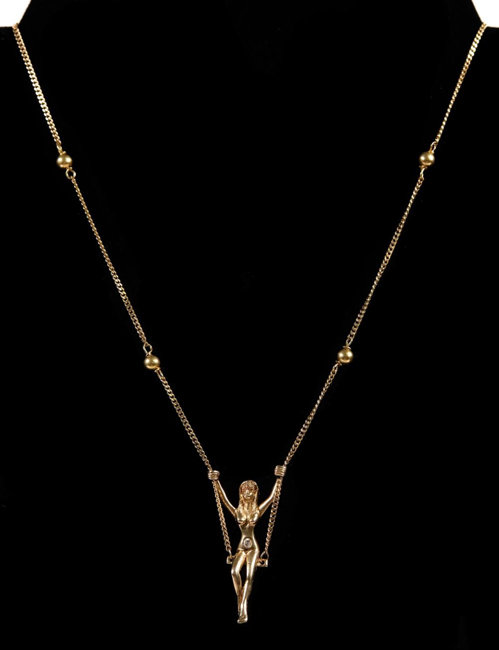 18K YG 1970S NUDE SWINGING LADY
