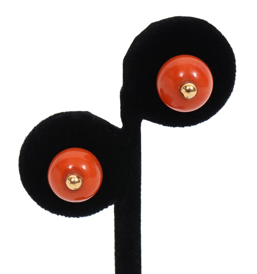 18K YG NATURAL SALMON CORAL PIERCED