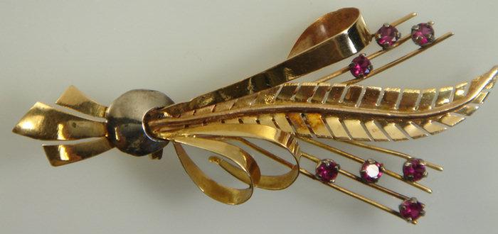 18K Y&WG spray pin with rubies,