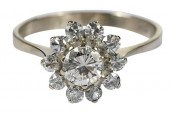 18KT. DIAMOND FLOWER MOTIF RIN
