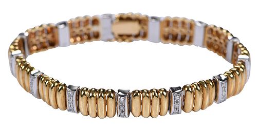 18KT. DIAMOND FLUTED LINK