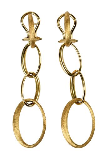 18KT. EARRINGSoval drop design,