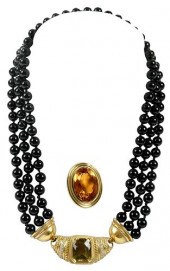 18KT. GEMSTONE NECKLACE SETint