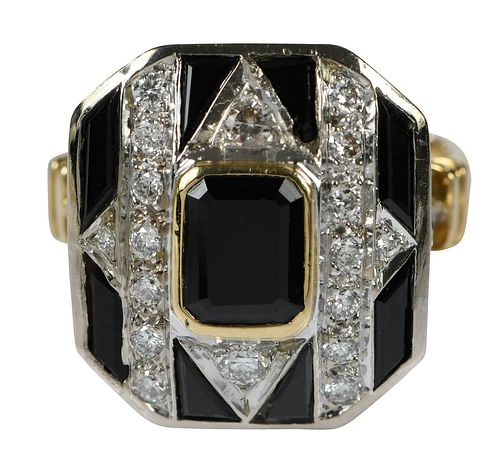 18KT. GEMSTONE RINGArt Deco