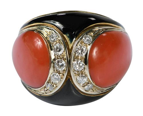 18KT. GEMSTONE RINGcoral and