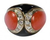 18KT. GEMSTONE RINGcoral and b
