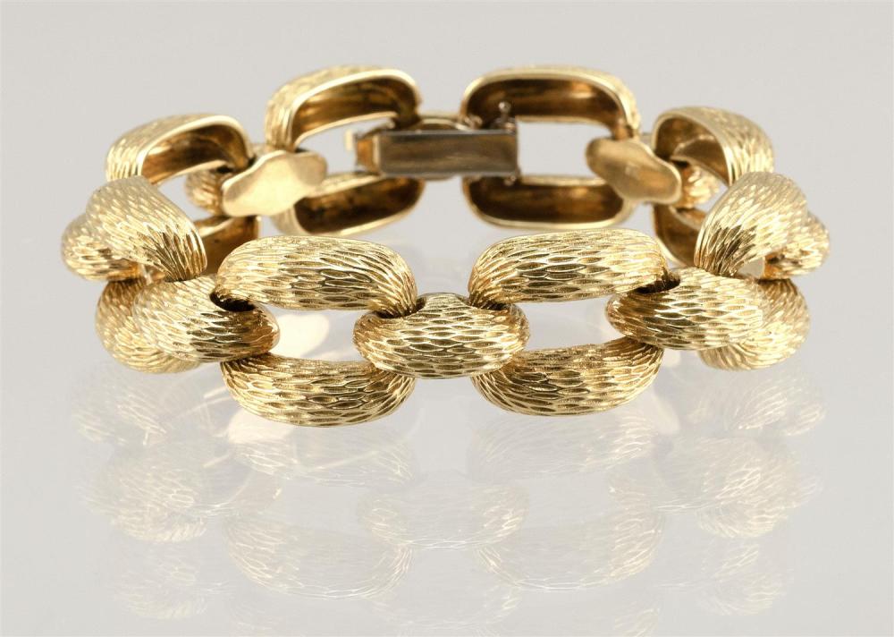 18KT GOLD BRACELET APPROX. 46.56