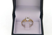 18KT GOLD DIAMOND RING - SIGNE