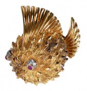 18KT. PUFFER FISH BROOCHtwo ro