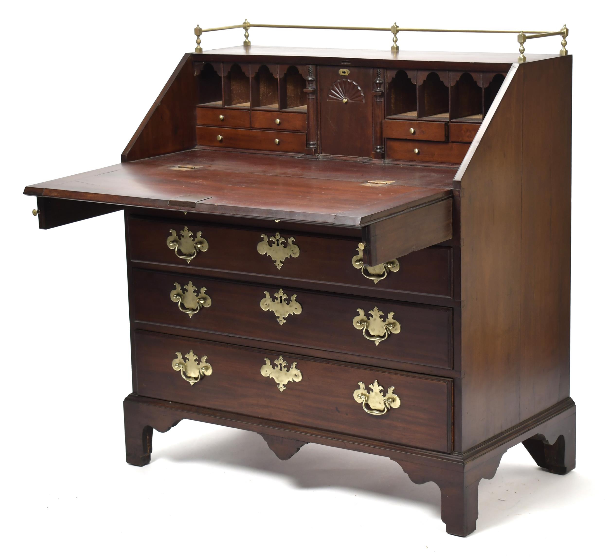 18TH C. BOSTON CHIPPENDALE MAHOGANY