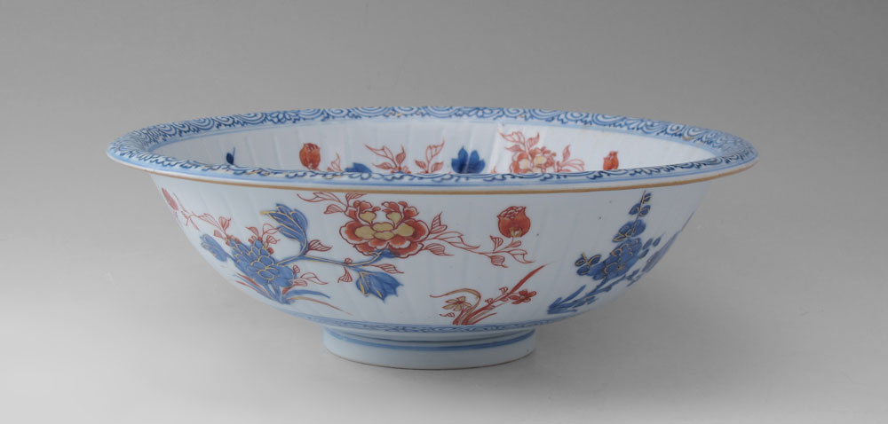 18TH C. CHINESE IMARI BOWL: