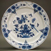 18TH C. DELFT WARE CHARGERAn 1