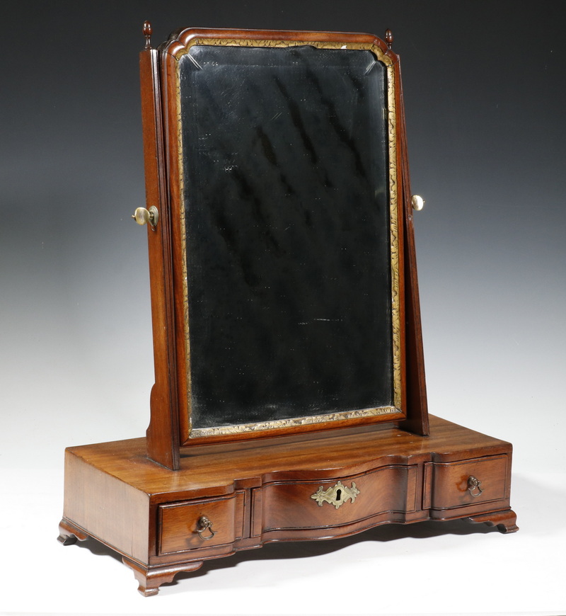 18TH C. ENGLISH GENT'S TABLETOP