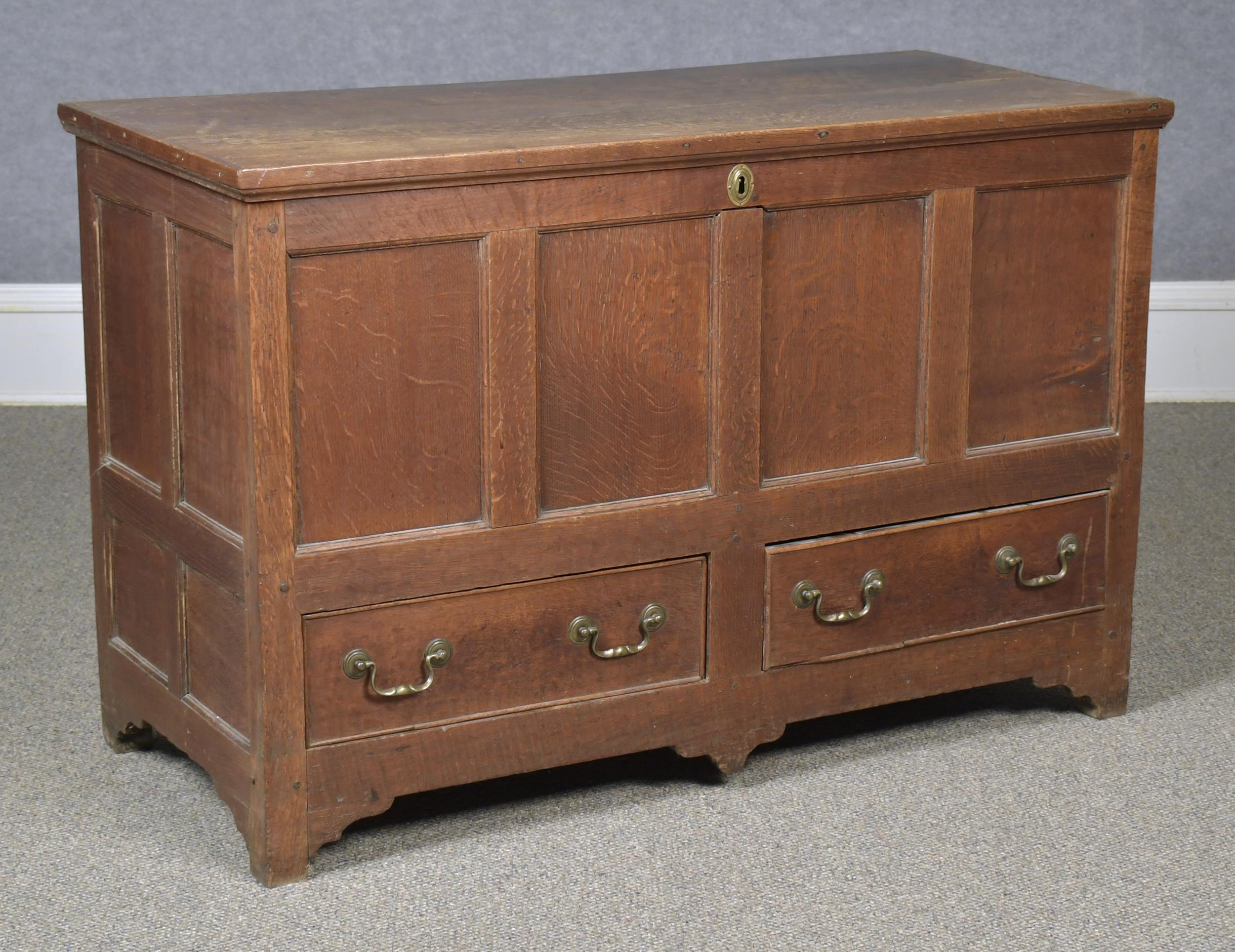 18TH C ENGLISH OAK BLANKET CHEST.