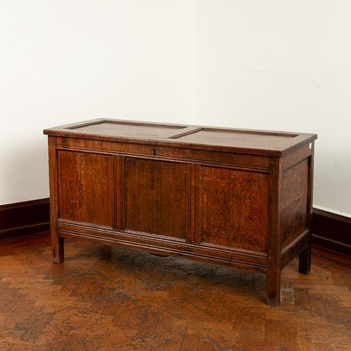 18TH C. ENGLISH OAK COFFERA paneled
