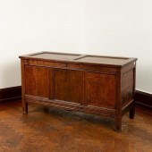 18TH C. ENGLISH OAK COFFERA pa