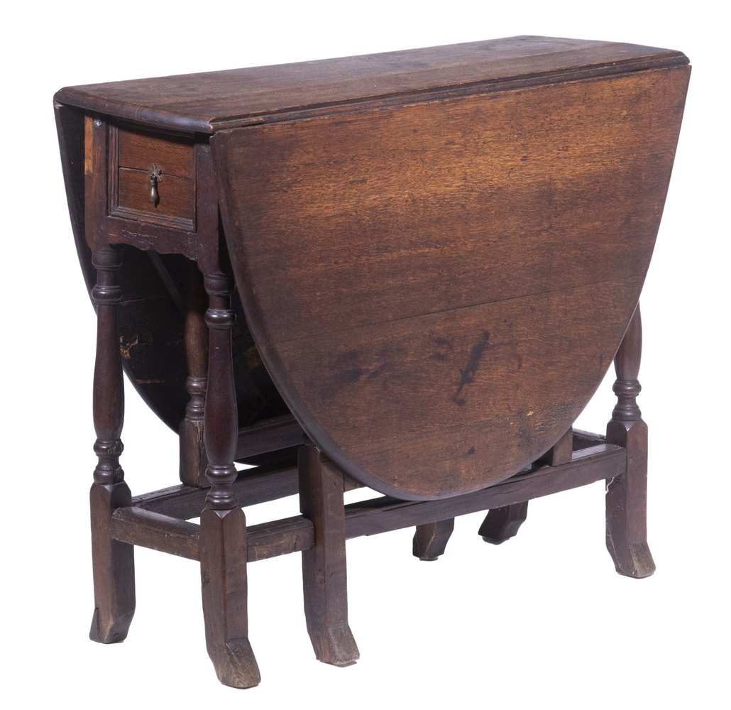 18TH C. ENGLISH OAK GATELEG TABLE