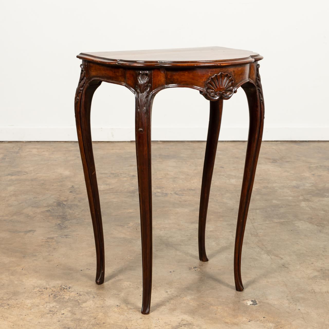 18TH C. ITALIAN ROCOCO WALNUT