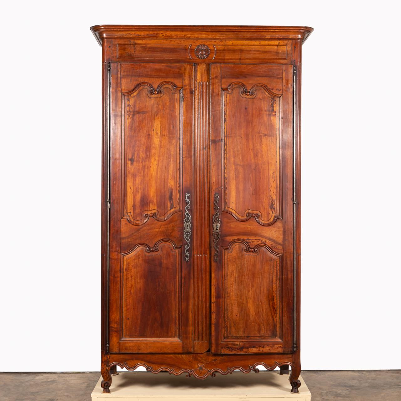 18TH C. LOUIS XV PROVINCIAL