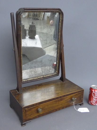 18th c. Queen Anne dresser mirror