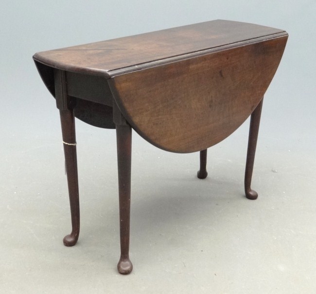 18th c. Queen Anne dropleaf