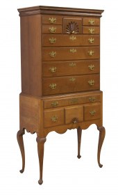 18TH C QUEEN ANNE HIGHBOY Quee