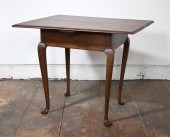 18TH C. QUEEN ANNE MAPLE TEA T