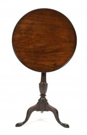 18TH C. QUEEN ANNE PA DISH TOP