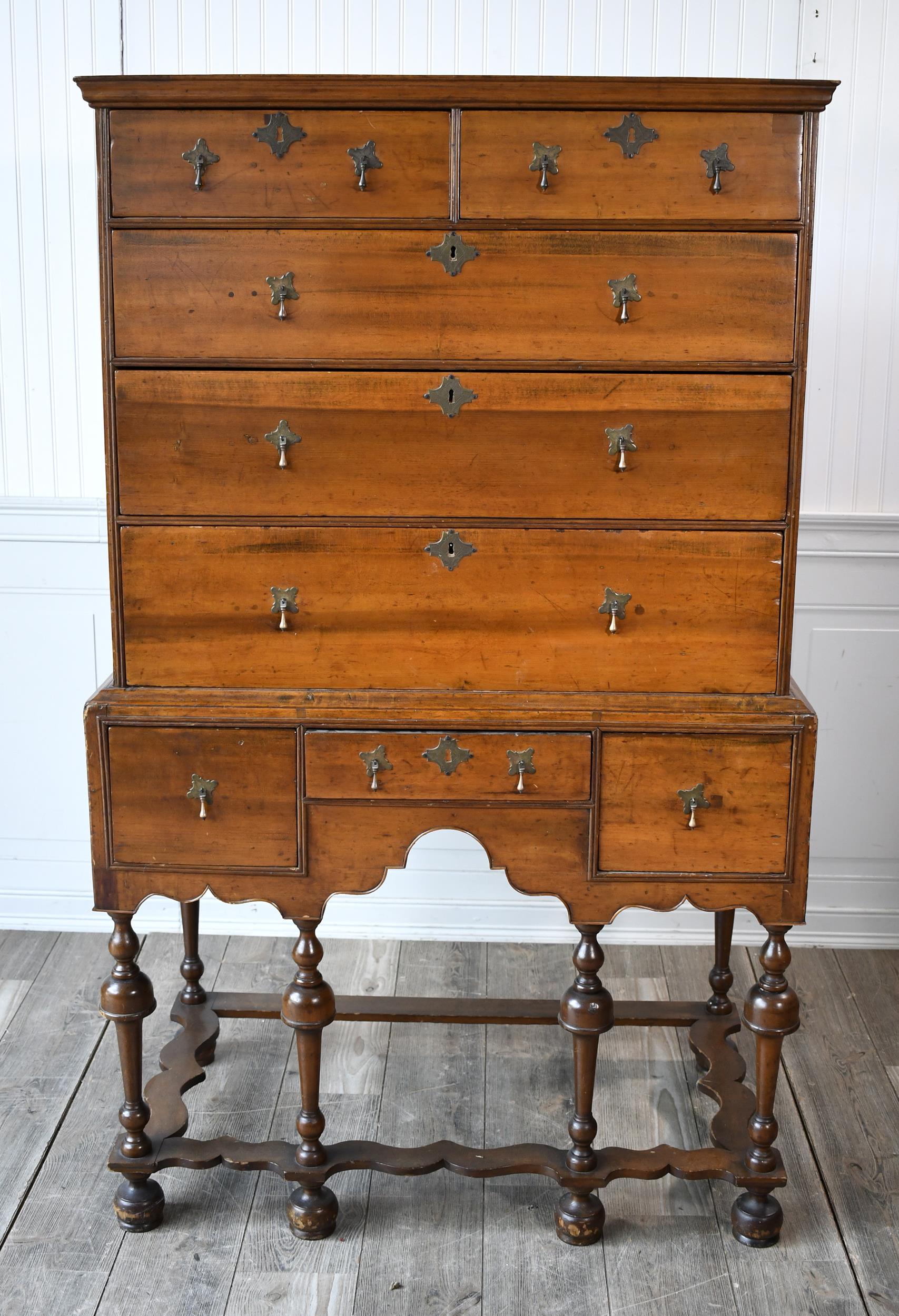 18TH C. WILLIAM AND MARY GUMWOOD