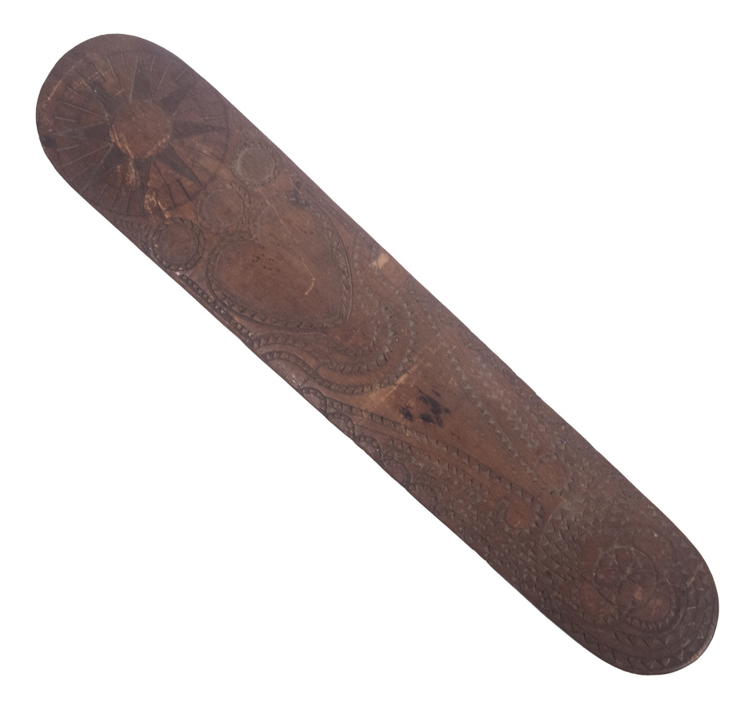 18TH C. WOODEN CHIP-CARVED BUSK A