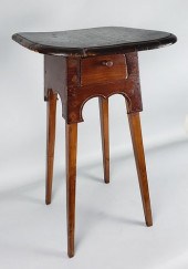 18TH CENTURY AMERICAN PINE SPL