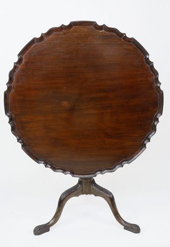 18TH CENTURY ENGLISH CHIPPENDALE