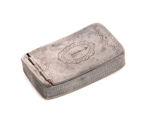 18TH CENTURY PEWTER SNUFF BOX18th