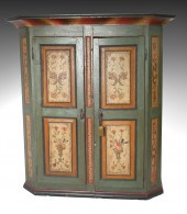 18TH CENTURY POLYCHROME DECORA