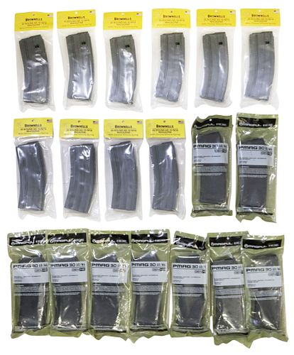 (19) AR-15 MAGAZINES, MAGPUL