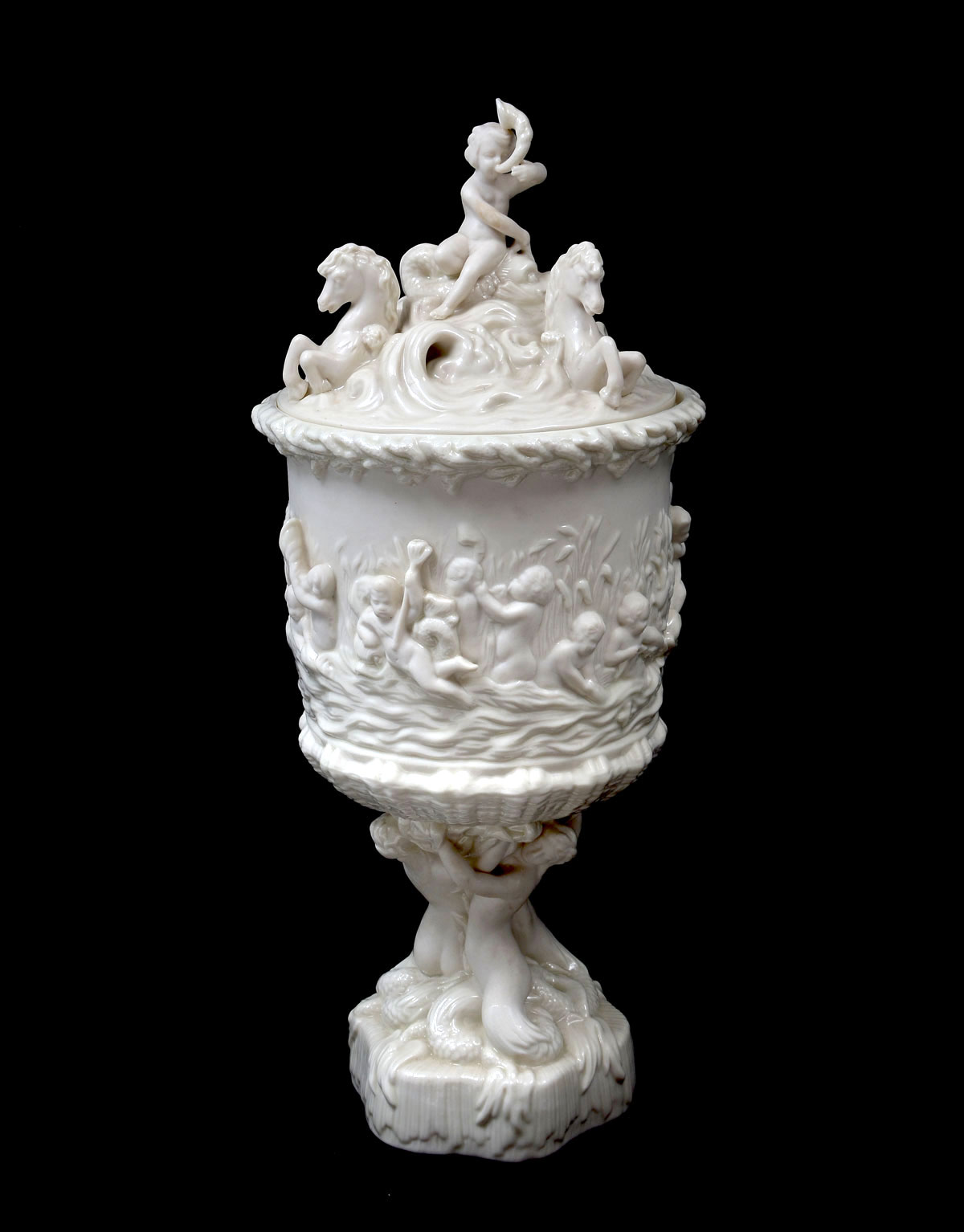 19'' BELLEEK PRINCE OF WALES ICE