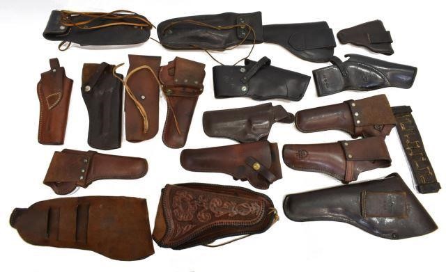(19) LEFT & RIGHT HANDGUN HOLSTERS,