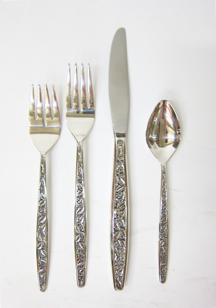 19 PIECE INTERNATIONAL STERLING