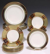 (19) ROYAL CROWN DERBY VERONES