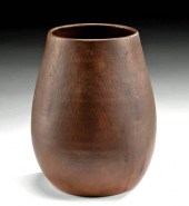 1910 COPPER VASE D'ARCY GAW &