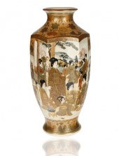 1912-1926 JAPANESE SATSUMA VAS