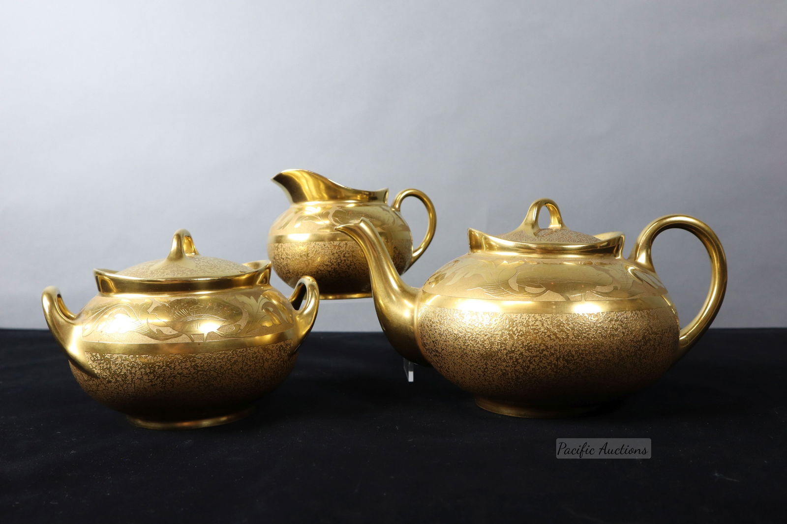 1925-39 GOLD LUSTRE PORCELAIN TEA