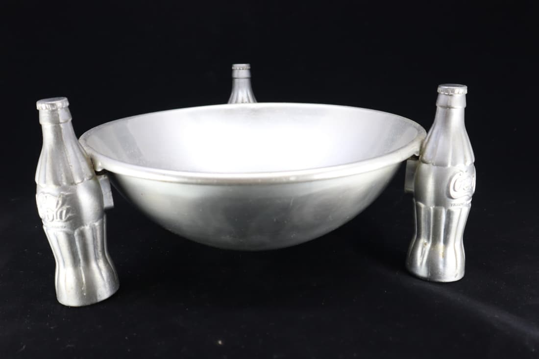 1930'S COCA COLA PRETZEL DISH,
