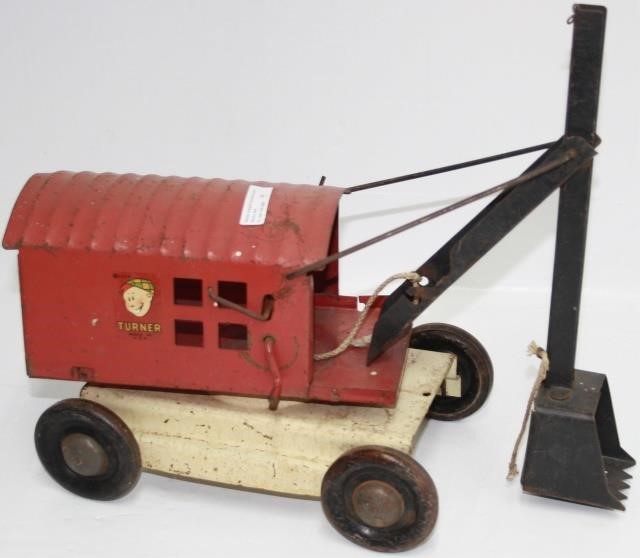 1930S TURNER TOY STEAM SHOVEL. 11