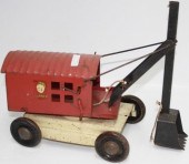 1930S TURNER TOY STEAM SHOVEL.