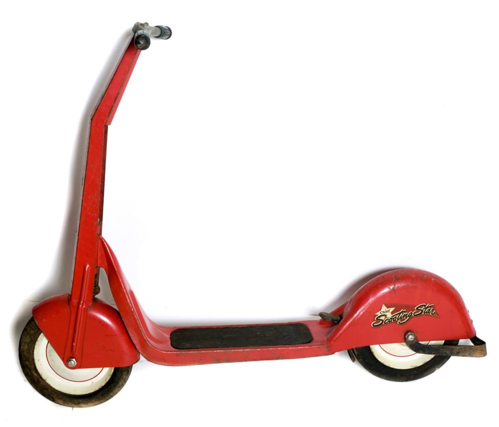 1930'S VINTAGE 'CHIEF SCOOTING