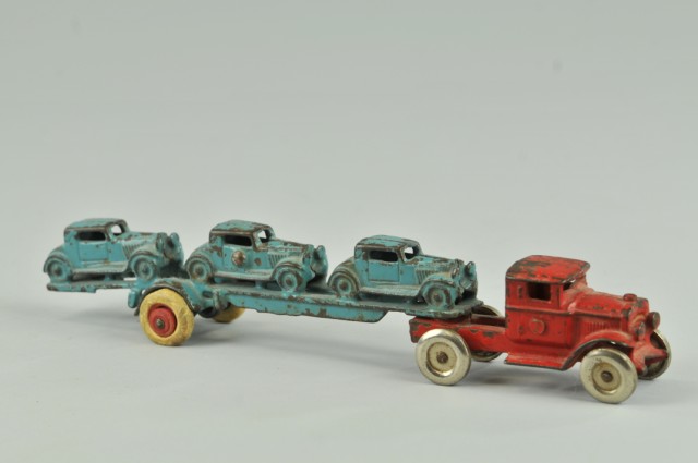 1932 CAR CARRIER Hubley cast iron