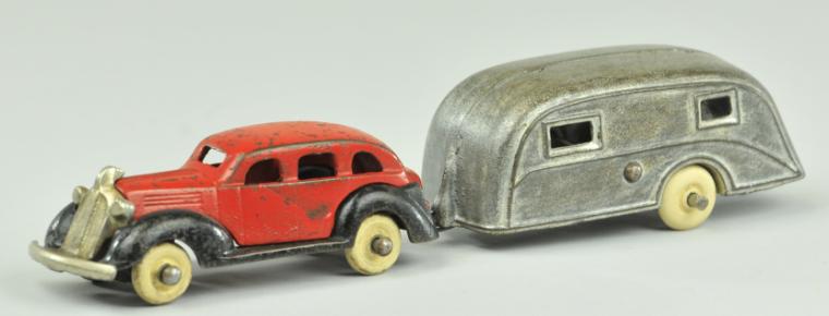 1936 PONTIAC SEDAN WITH HOUSE