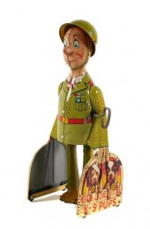 1940'S TIN LITHO G.I. JOE WIND